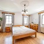 Apartmán Neuhofgut I Exklusives Fuer 10 Personen Mit Garten!