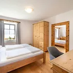 Neuhofgut I Exklusives Fuer 10 Personen Mit Garten! * Radstadt